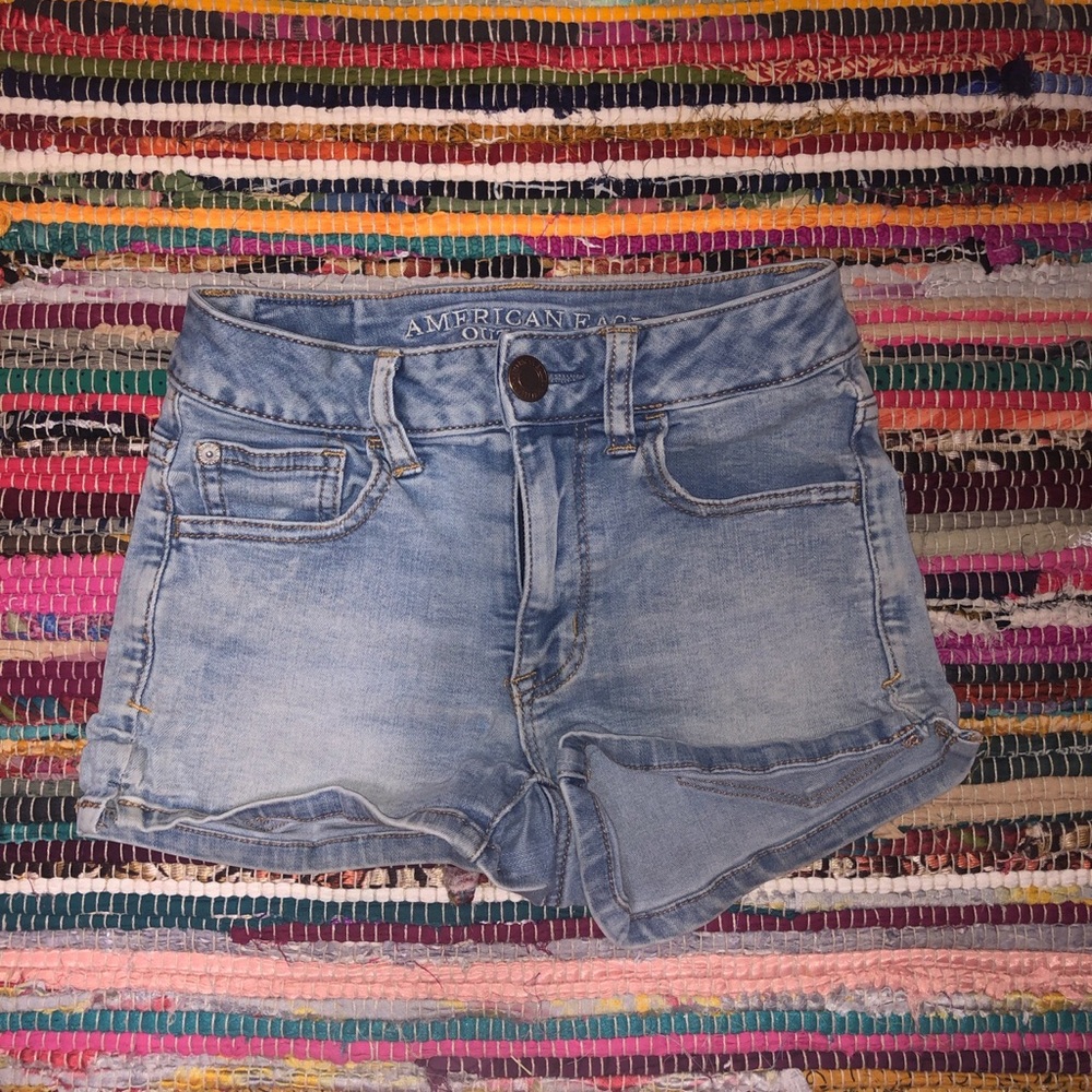Light wash high rise American Eagle shorts